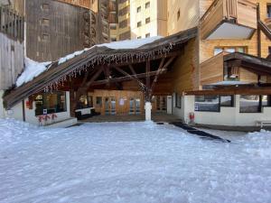 Appartement Avoriaz beau 2P falaise confort skis aux pied proche parking Avoriaz 90 Rue du Douchka 74110 Morzine Rhône-Alpes