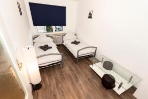 AVR Apartment HOF 8