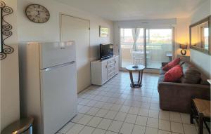 Awesome apartment in Agde with Outdoor swimming pool and 1 Bedrooms