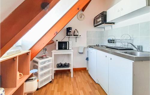 Awesome apartment in Alette with WiFi and Outdoor swimming pool