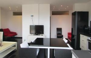 Awesome apartment in Algajola with 2 Bedrooms