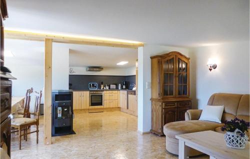 Awesome apartment in Auerbach OT Grnheide with 4 Bedrooms and WiFi