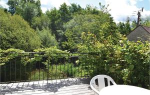 Awesome apartment in Baccon with 3 Bedrooms and WiFi