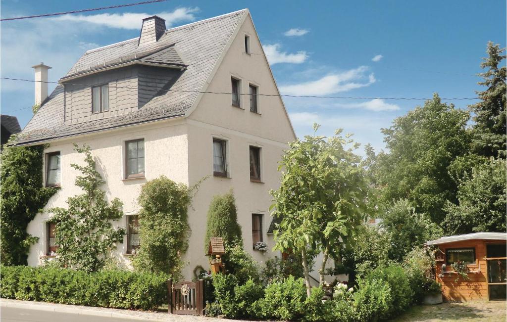 Awesome apartment in Bad Schlema OT Wildb, with 2 Bedrooms , 08301 Schneeberg