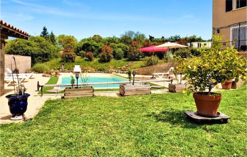 Awesome apartment in Barjac with Outdoor swimming pool, WiFi and 1 Bedrooms