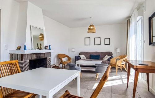 Awesome apartment in Bourcefranc-le-Chapus with WiFi and 2 Bedrooms