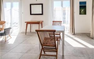 Awesome apartment in Bourcefranc-le-Chapus with WiFi and 2 Bedrooms