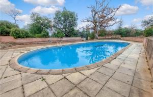 Awesome apartment in Fox Amphoux with Outdoor swimming pool, 2 Bedrooms and WiFi