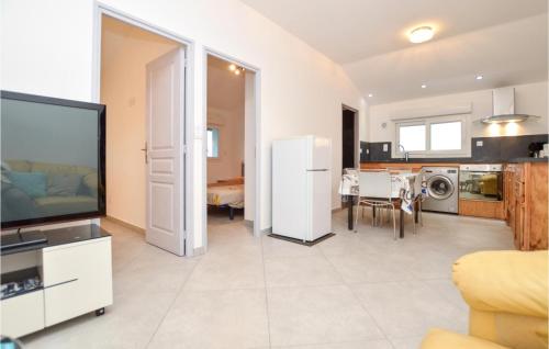 Awesome apartment in Ghisonaccia with WiFi and 2 Bedrooms