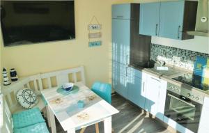 Awesome apartment in Graal-Mritz with 1 Bedrooms and WiFi
