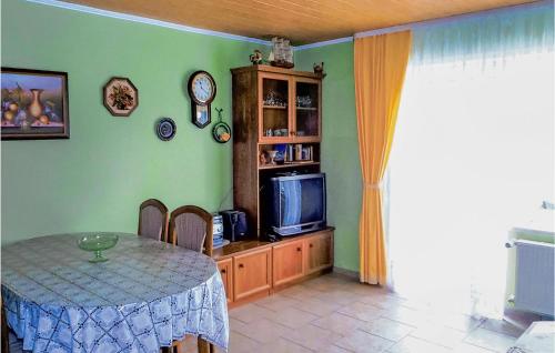 Awesome apartment in Karlshagen with 2 Bedrooms