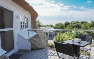 Awesome apartment in Klanxbll with 1 Bedrooms and WiFi