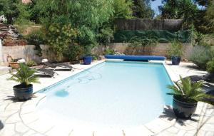 Awesome apartment in La Valette du Var with WiFi, Private swimming pool and Outdoor swimming pool