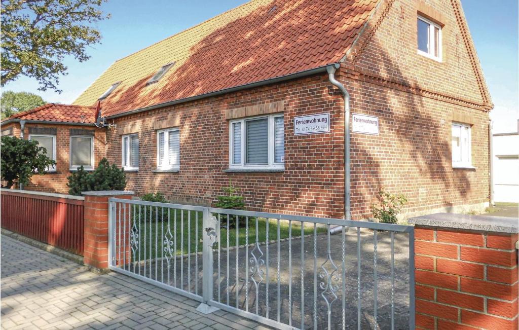 Awesome apartment in Lbtheen-Garlitz with 2 Bedrooms , 19249 Garlitz