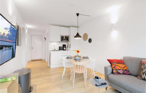 Awesome apartment in Lembruch-Dmmer See with 2 Bedrooms, WiFi and Indoor swimming pool