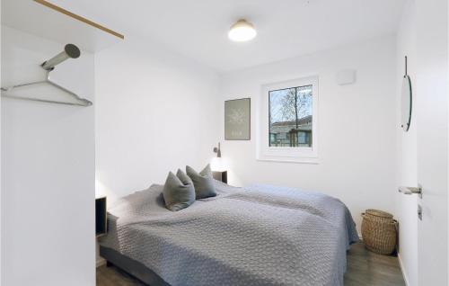 Awesome apartment in Lembruch-Dmmer See with 2 Bedrooms, WiFi and Indoor swimming pool