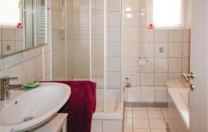 Awesome apartment in Lgde with 2 Bedrooms and WiFi