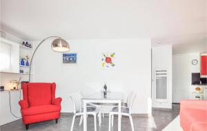 Awesome apartment in Saint Cyprien Plage with 1 Bedrooms and WiFi