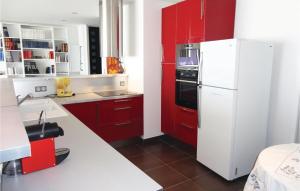 Awesome apartment in Sauvian with 2 Bedrooms and WiFi