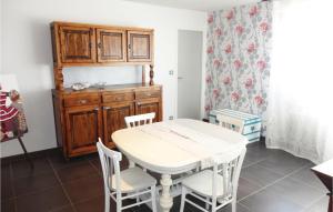 Appartement Awesome apartment in Sauvian with 2 Bedrooms and WiFi  34410 Sauvian Languedoc-Roussillon