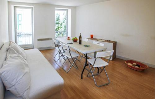 Awesome apartment in SEYNE with 1 Bedrooms