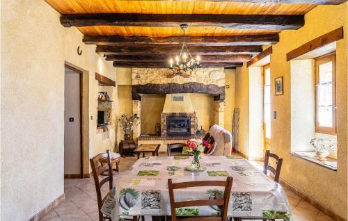 Awesome apartment in St, Crpin-et-Carlucet with 1 Bedrooms, WiFi and Outdoor swimming pool