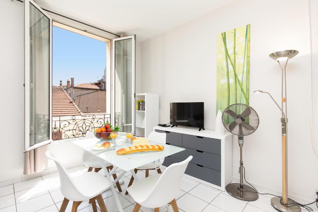 Appartement Aya's Duplex YourHostHelper 7 Rue Teisseire 06400 Cannes