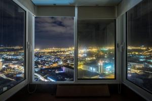 Azores 19th Floor (180º ocean & city view)