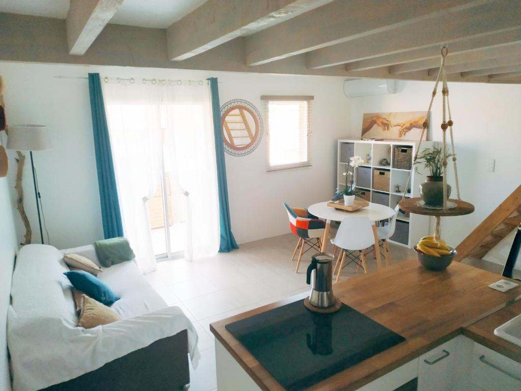 Appartement Azzura, duplex lumineux accès direct à la plage 24 Avenue de Casabianca 83120 Sainte-Maxime