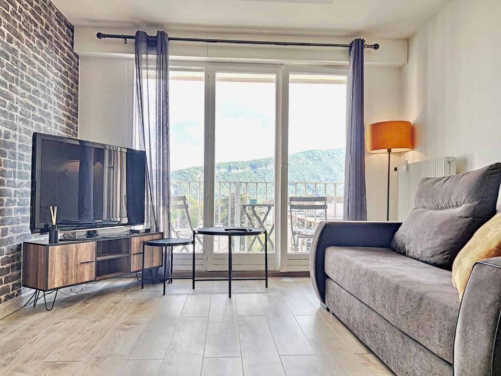 Appartement B&V PRESTIGE - T1 Proche du Tram 11 Rue de Genève 74100 Annemasse