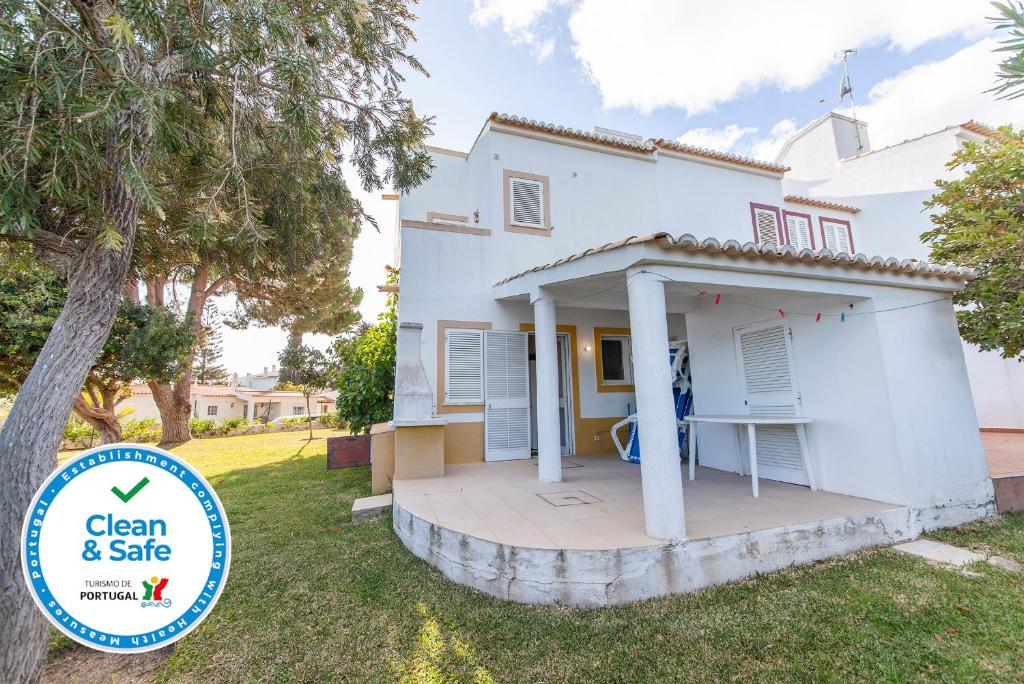 Appartement B75 - Casa Delfim in Rocha Brava Carvoeiro Urbanização Rocha Brava, Lote 7, Alfanzina, Carvoeiro, 7 8400-568 Poço Partido