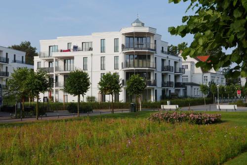 Baabe Villen Ensemble FeWo 12 Meer