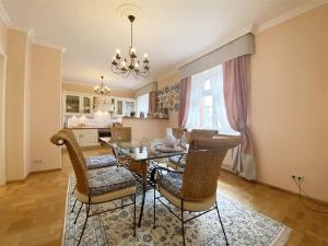 Appartement Baden-BadenSpaApartment Eichstrasse 11, top 2 76530 Baden-Baden Bade-Wurtemberg