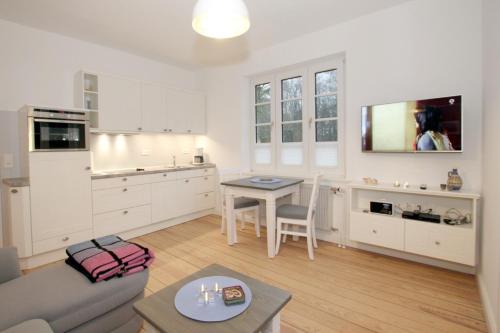 Badestra_e 94_ Whg_ 2_ Haus am Wal