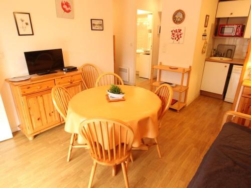 Appartement Bagnères-de-Luchon, 2 pièces, 4 personnes - FR-1-313-170 Luchon france