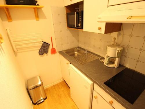 Appartement Appartement Bagnères-de-Luchon, 2 pièces, 4 personnes - FR-1-313-182 RES. DU PARC THERMAL - APPART 32A 7, Rue du Docteur Barrié Luchon