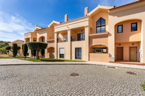 Baia da Luz - Poolview Loft Aparment
