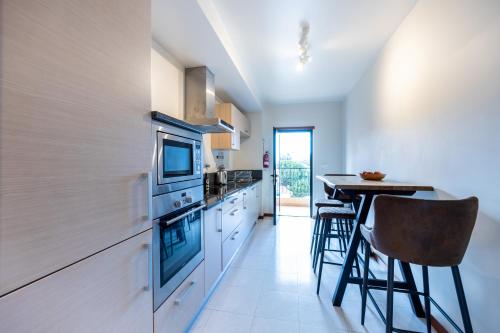 Baía da Luz - Sea View Luxury Apartment