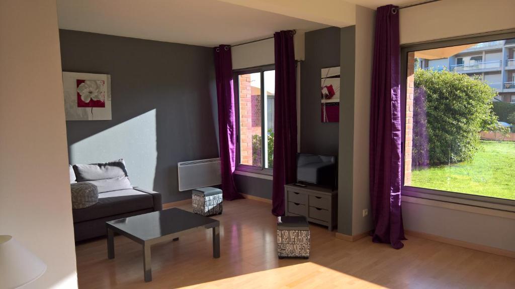 Appartement Baie de Somme Abbeville Appart Résidence Saint Gilles 33 Rue Saint Gilles 80100 Abbeville