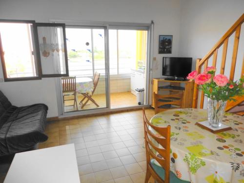BAIE DES ANGES I Joli T2 mezzanine piscine proche plage Richelieu Cap d'Agde