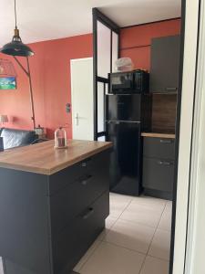 Appartement *BAILLY-DISNEYLAND* apartment cosy 3 pers 75 Boulevard des Sports 77700 Bailly-Romainvilliers Île-de-France