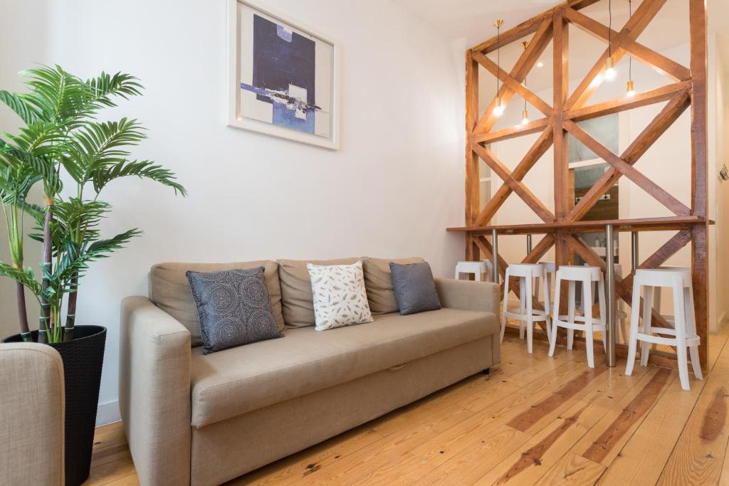 Baixa Modern Three-Bedroom Apartment - by LU Holidays 267 Rua dos Fanqueiros, 1100-232 Lisbonne