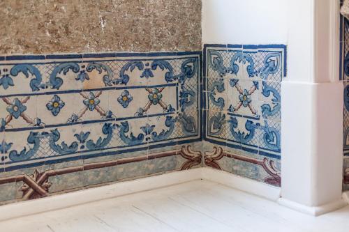 Baixa Tile Blue Two-Bedroom Apartment - by LU Holidays