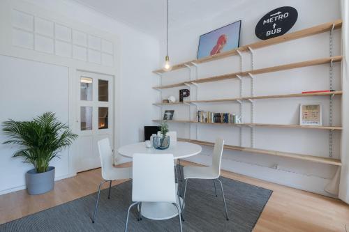 Baixa24 •P2L• Apartamento T1 no centro histórico