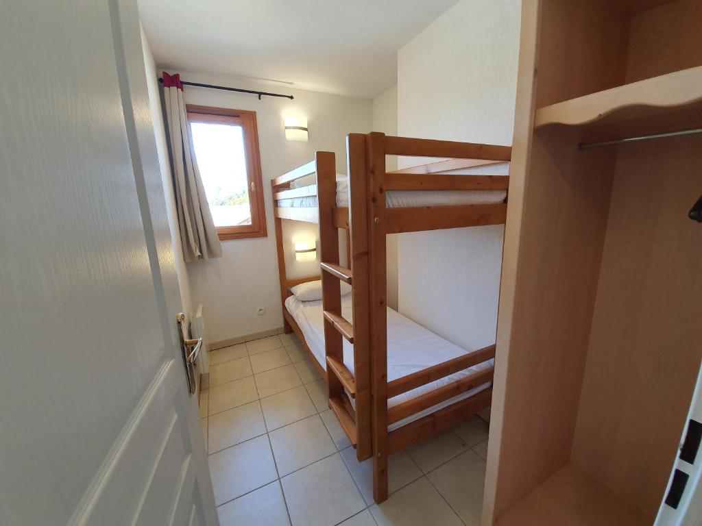 Appartement Balcon des Airelles - T3 - BDA404 27 Route de Bois Méan 05200 Le Mélézet