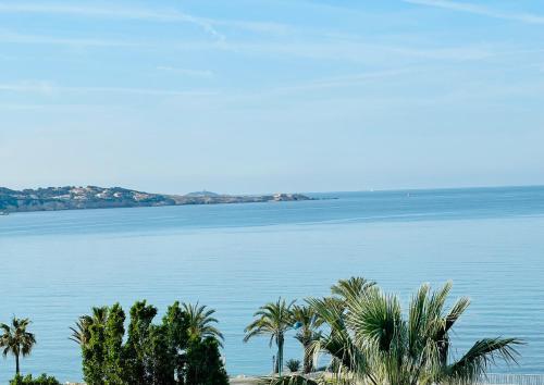 BANDOL ROC BEACH