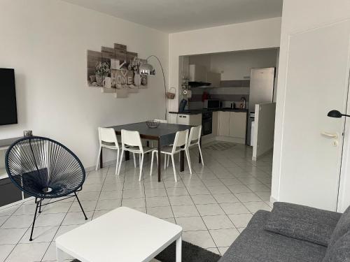 Appartement Bar-le-Duc, 2 pièces, 4 personnes - FR-1-585-77 Bar-le-Duc france