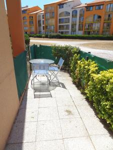 Appartement Barcarès F2 cabine, RDC, plage 50 m, 28 m2, 6 personnes 23 Résidence Cap de Mer, Bâtiment B, Avenue de la Grande Plage 66420 Le Barcarès Languedoc-Roussillon