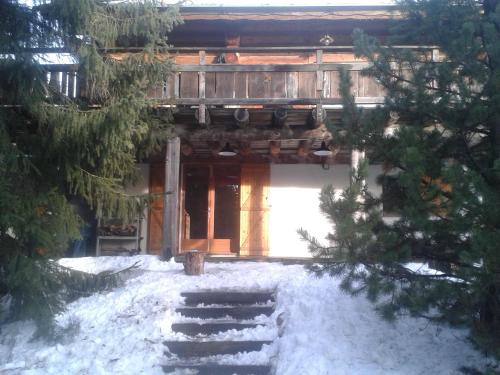 Bas de Chalet Canadien
