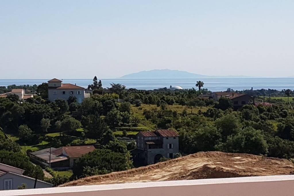 Appartement Bas de villa (neuve) vue mer proche plage 2 chbres Milioni 20230 Talasani